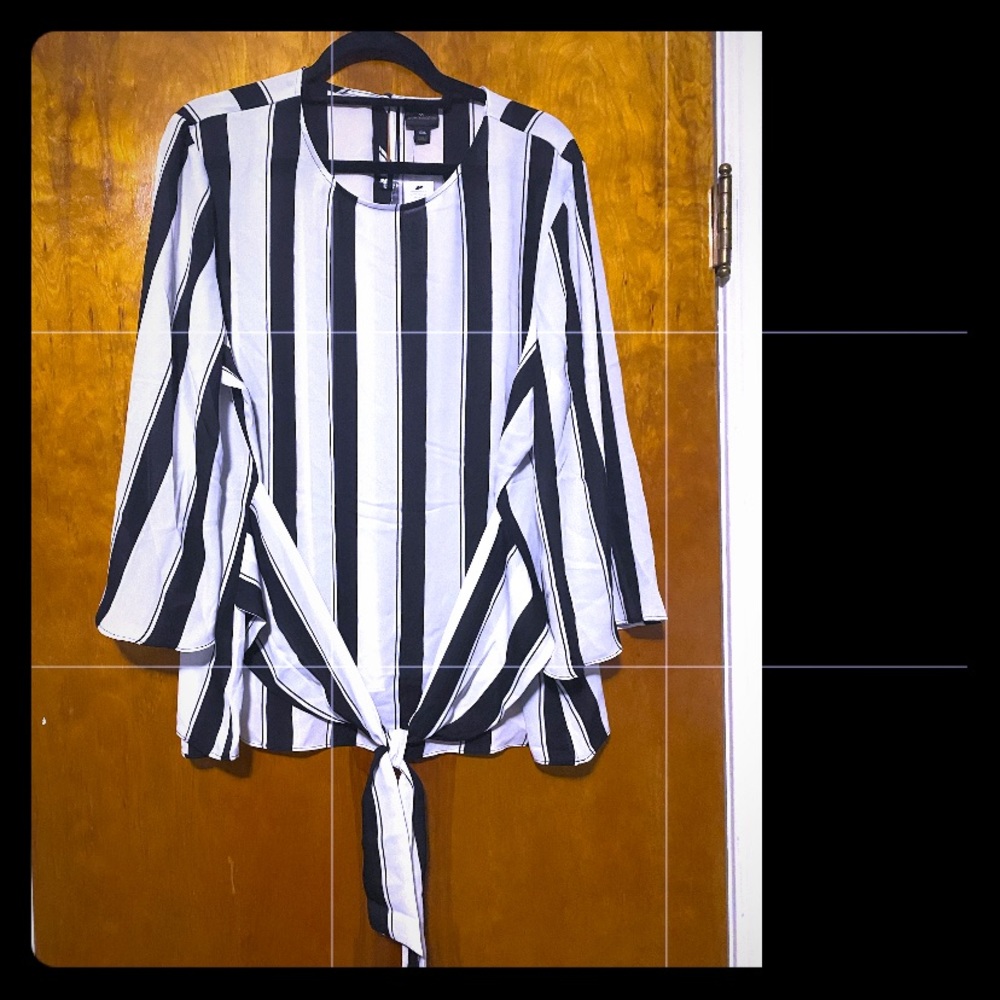 🆕 Worthington Blouse